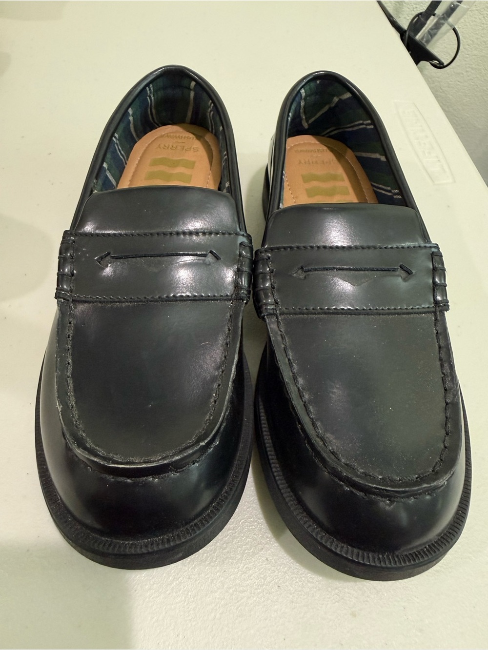 Sperry boys  Black Leather Penny Loafers size 2.5
